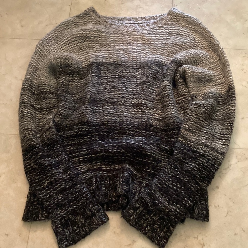 Women’s Colorblock knit sweater Forever21 gray medium ombré